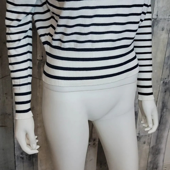 CENTRAL PARK West Stripped Lightweight Sweater - Picture 4 of 11